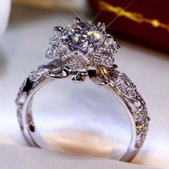 925 sterling silver Luxury Gorgeous Wedding Ring - Picture 2 of 8